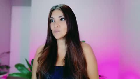 DivineLynn online show from November 12, 7:12 pm