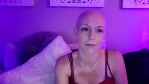 dixieglam online show from September 27, 7:59 am