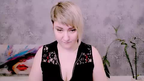 djullia online show from March 21, 8:19 am