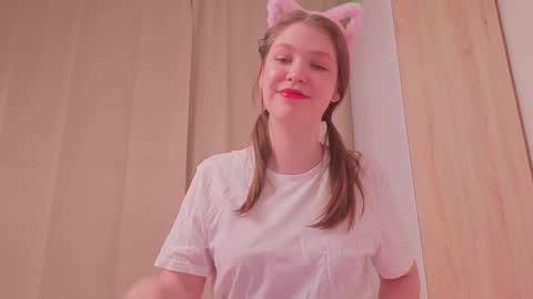 Ann online show from April 1, 7:33 pm