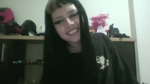 doll_dollys_ online show from March 28, 12:33 am