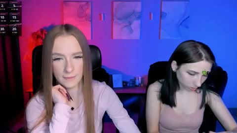 doll_vey online show from April 13, 7:14 pm