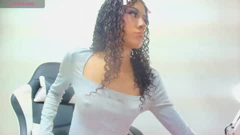 dolly_boob online show from August 5, 5:03 am