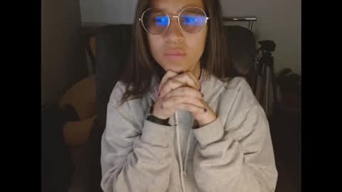   online show from February 15, 4:28 pm