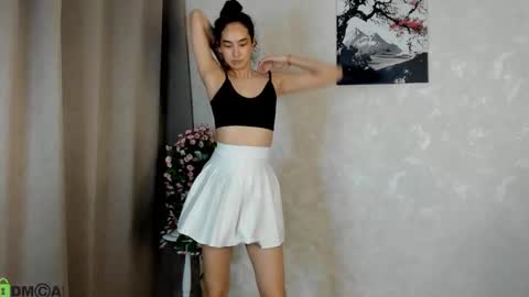 Aura online show from November 30, 3:43 am