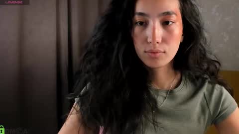 Aura online show from December 15, 3:45 am