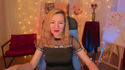 Donna online show from February 17, 7:02 pm