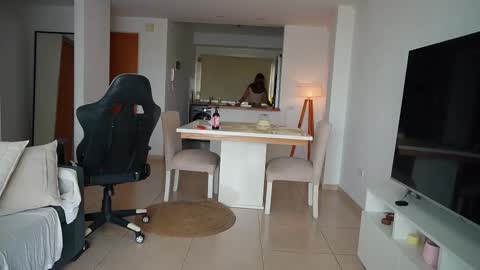 Donatella online show from February 9, 11:56 am