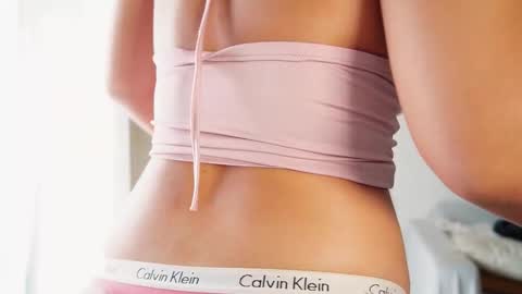 Donatella online show from February 4, 12:19 pm