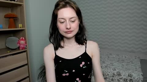 dorimenea online show from April 19, 2:22 am