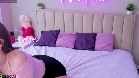 Vanessa online show from April 9, 9:48 am