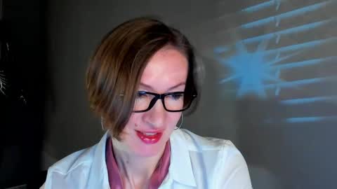 Snapshot of dorothy_meyer chatting on January 25, 2:26 am Dorothy Next stream on Monday at 3am-9am online show from January 25, 2:26 am