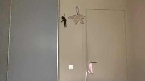 Kate online show from April 19, 5:24 pm