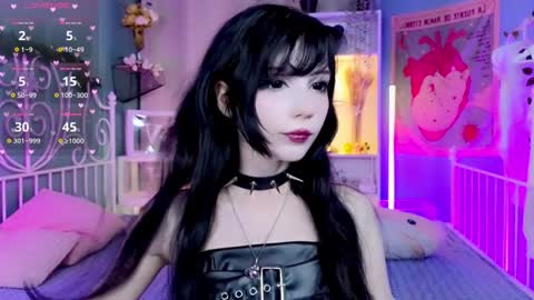 Draculaura online show from January 10, 8:59 pm