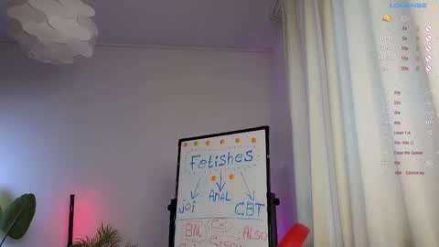 Lisbeth Salander online show from December 18, 6:29 am