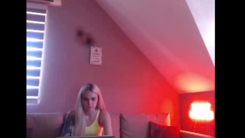 A girl online show from June 12, 8:00 am
