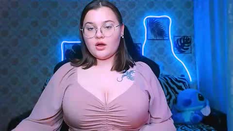 dreamforyoue2 online show from November 6, 10:04 pm