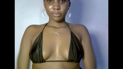 drippingpussy__ online show from October 31, 12:56 am