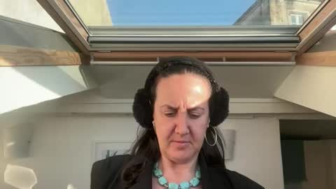 Dr. Resa online show from March 14, 3:35 pm