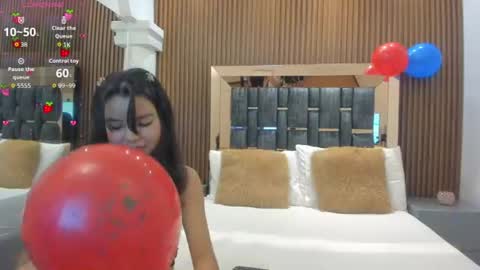 Dulce online show from July 11, 12:05 pm