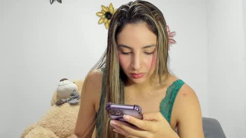 Snapshot of dulce_roberts_ chatting on January 22, 1:42 pm Dulce online show from January 22, 1:42 pm