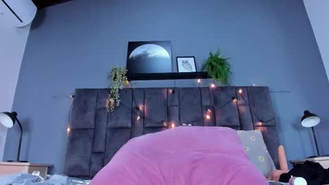 DULCE AURORA online show from November 29, 3:43 am