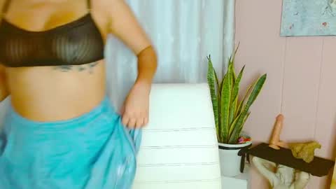 dulcepicante_1 online show from June 18, 4:12 pm