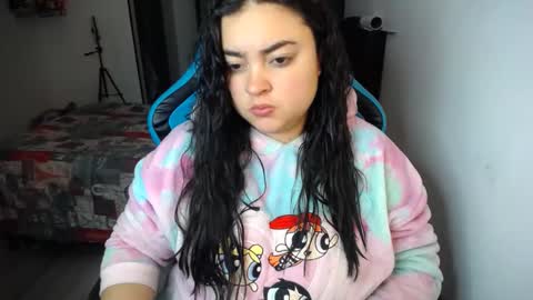 Snapshot of dumont_model chatting on September 9, 5:40 am Nicole   online show from September 9, 5:40 am