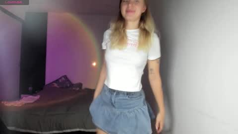 fansly - yourbestbaby online show from December 18, 3:15 am