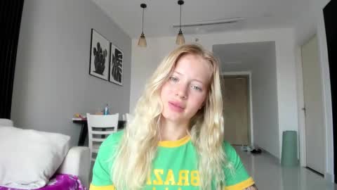 fansly - yourbestbaby online show from February 13, 3:18 am