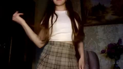 Yuni online show from April 2, 3:31 pm