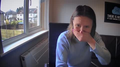 Nadia Ferreira  online show from March 12, 1:47 pm