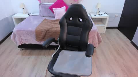 ebony_fantasy2 online show from October 25, 12:35 pm