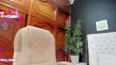 ebony_katterin online show from October 4, 1:39 pm