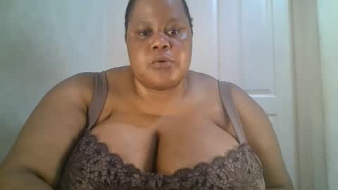 ebony_magixs online show from September 27, 3:14 am