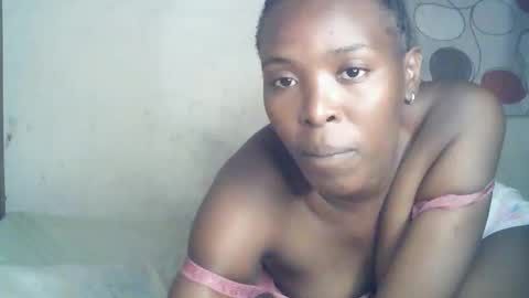 Snapshot of ebony_phoenix12 chatting on October 15, 10:12 pm ebony_phoenix12 online show from October 15, 10:12 pm