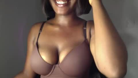 delilah online show from March 19, 8:35 pm