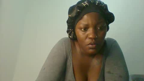 Sofiaa online show from February 15, 5:23 pm