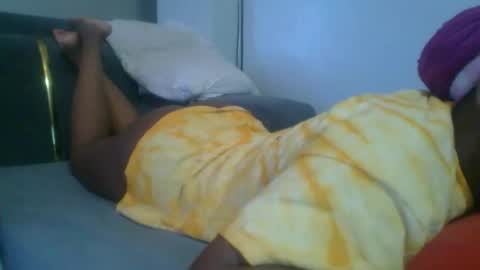 ebonyassgal online show from April 15, 3:51 am