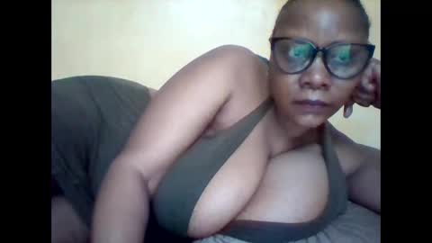 MAMITO online show from February 1, 7:40 am