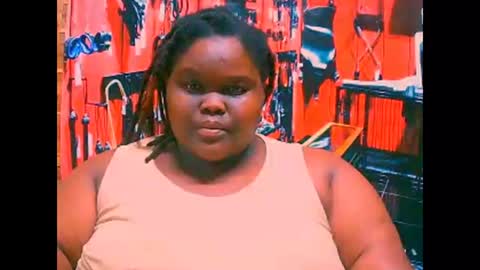 ebonyhotbuns4u2luv online show from January 8, 6:23 pm