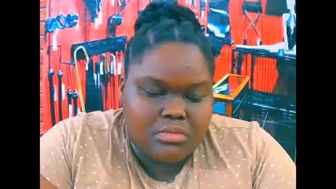 ebonyhotbuns4u2luv online show from November 14, 7:19 am