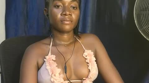 Snapshot of ebonyx_kokox chatting on October 1, 11:53 pm ebonyx_kokox online show from October 1, 11:53 pm