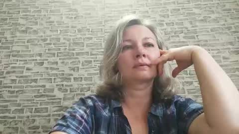 edithmanning online show from September 15, 5:16 am