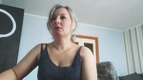 edithmanning online show from February 2, 8:24 am