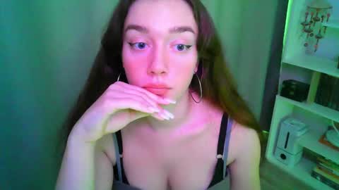 effie_balconii online show from October 18, 12:08 pm