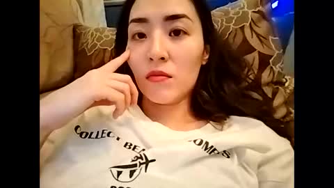 Effy online show from March 2, 6:35 pm