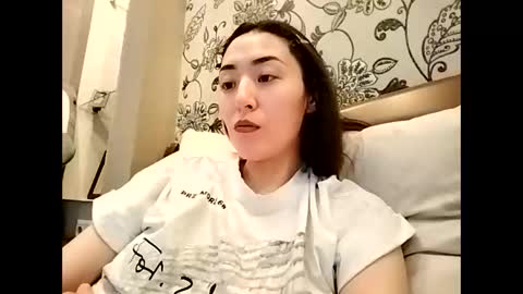 Effy online show from February 18, 5:01 pm