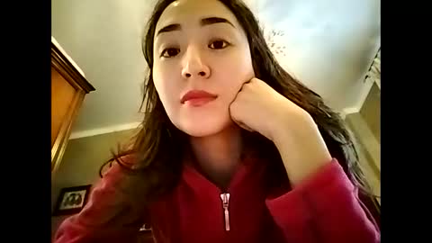 Effy online show from February 23, 12:30 pm