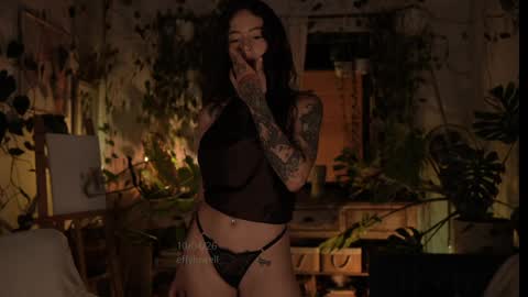 Effy online show from April 11, 2:39 am